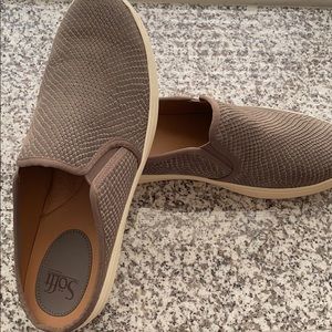 NWOT Söfft sneaker mules size 12.